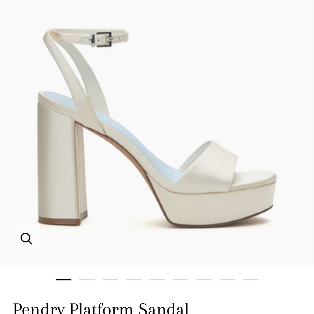 Brand new Vince Camuto Cream Platform Sandals